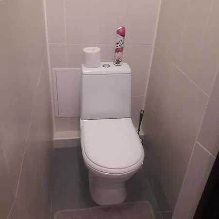 Tiba Apartment Warna